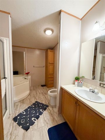 2040 Reo Avenue, Lincoln Park, MI 48146