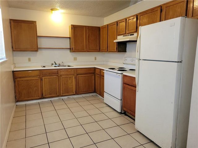 1609 Jones ST A, Taylor, TX 76574