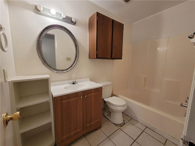 1609 Jones ST A, Taylor, TX 76574
