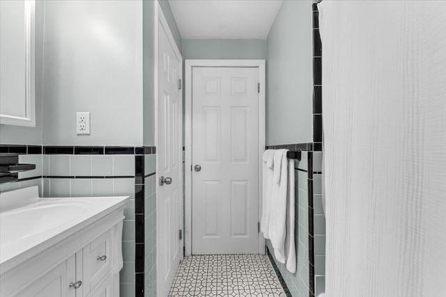 11 Lookout Avenue, Natick, MA 01760