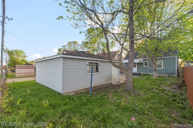 17182 Henry Street, Melvindale, MI 48122