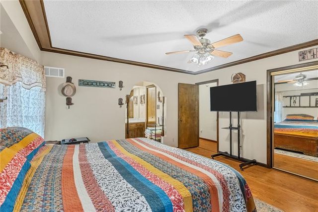 1261 NE 81st Street, Kansas City, MO 64118