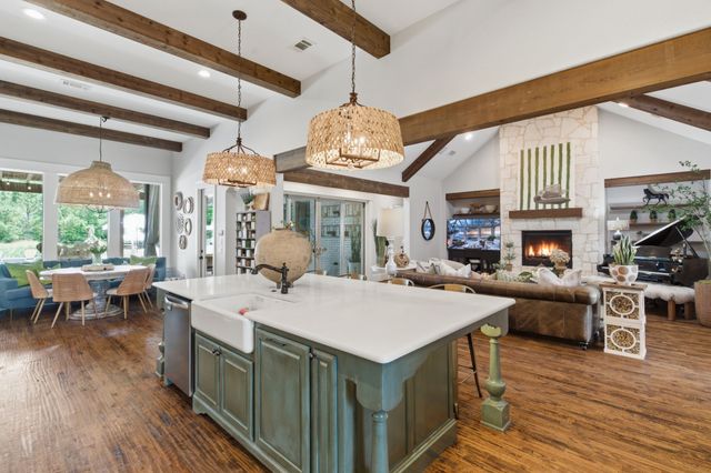 904 Fincher Trail, Argyle, TX 76226