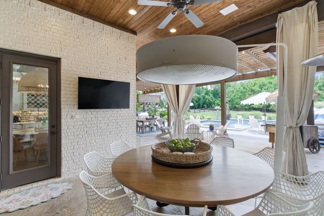 904 Fincher Trail, Argyle, TX 76226