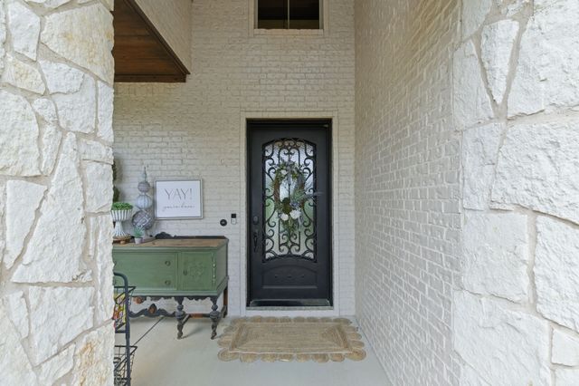904 Fincher Trail, Argyle, TX 76226