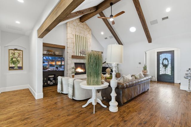904 Fincher Trail, Argyle, TX 76226