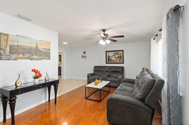 1010 FORDHAM DRIVE, Sun City Center, FL 33573