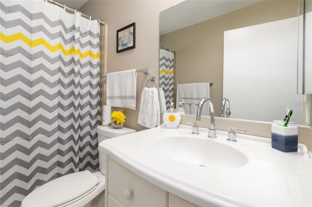 1010 FORDHAM DRIVE, Sun City Center, FL 33573