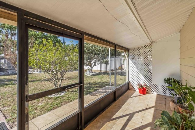 1010 FORDHAM DRIVE, Sun City Center, FL 33573