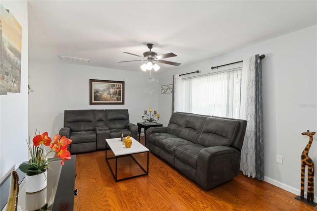 1010 FORDHAM DRIVE, Sun City Center, FL 33573