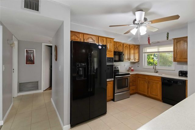 1010 FORDHAM DRIVE, Sun City Center, FL 33573