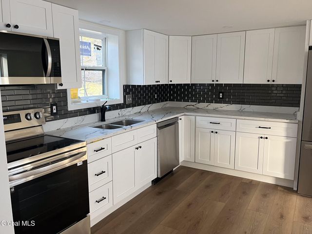 34 Center Street, Ballston Spa, NY 12020