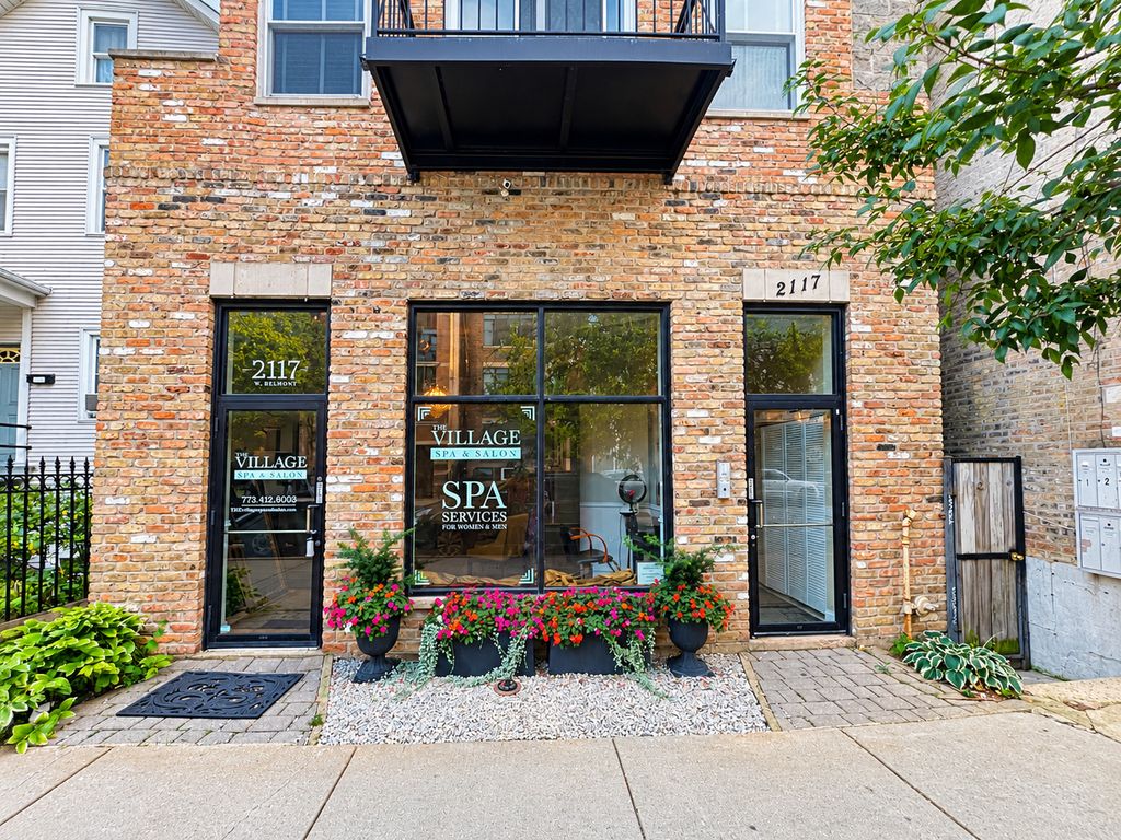 2117 W Belmont Avenue, Chicago, IL 60618 — exterior