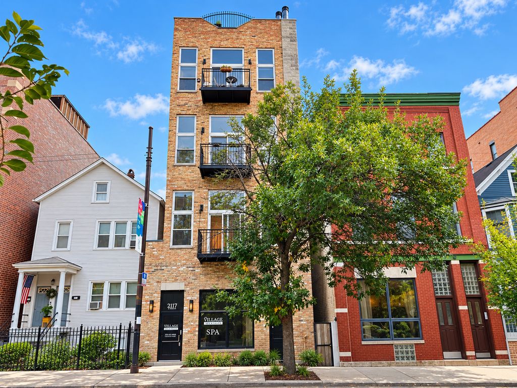 2117 W Belmont Avenue, Chicago, IL 60618 — photo 2