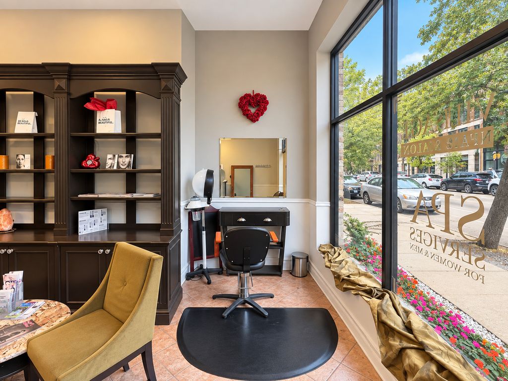 2117 W Belmont Avenue, Chicago, IL 60618 — photo 4