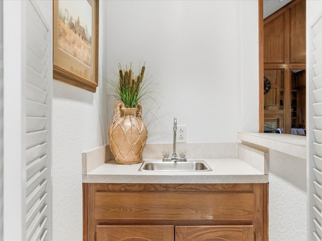 4644 Ridgeside Drive, North Richland Hills, TX 76180