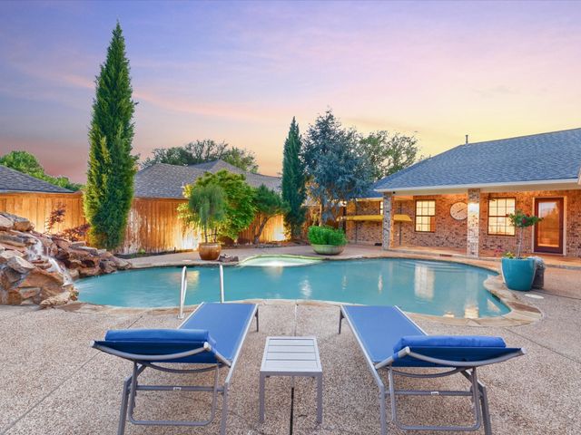 4644 Ridgeside Drive, North Richland Hills, TX 76180