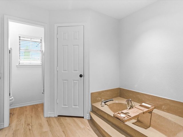 4644 Ridgeside Drive, North Richland Hills, TX 76180