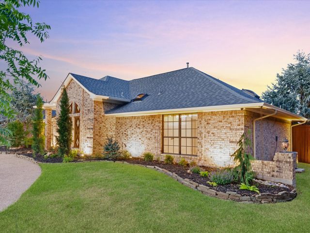 4644 Ridgeside Drive, North Richland Hills, TX 76180