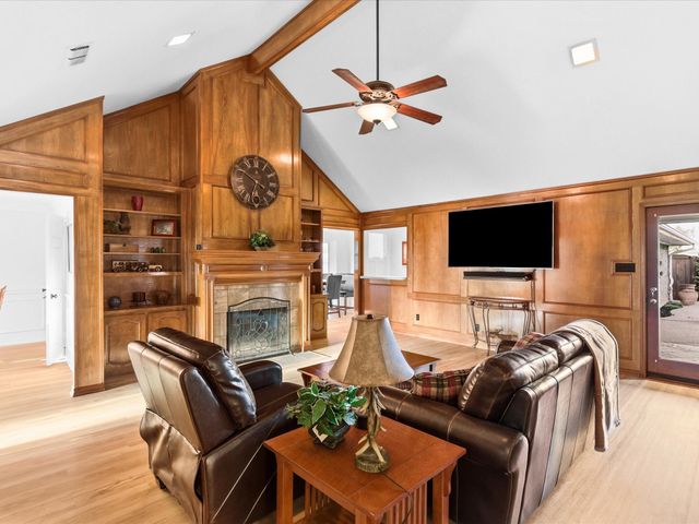 4644 Ridgeside Drive, North Richland Hills, TX 76180