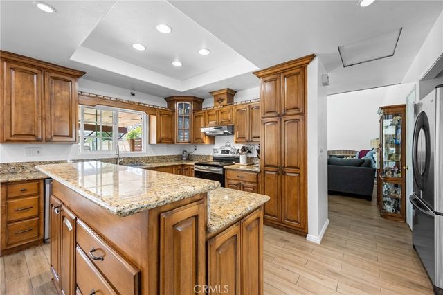 1099 Salinas, Costa Mesa, CA 92626