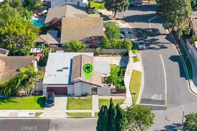 1099 Salinas, Costa Mesa, CA 92626