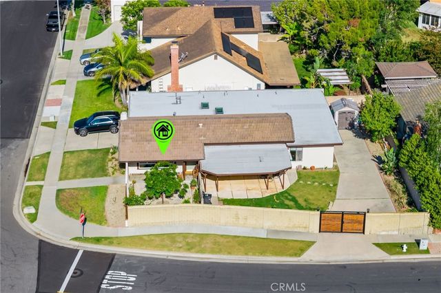 1099 Salinas, Costa Mesa, CA 92626
