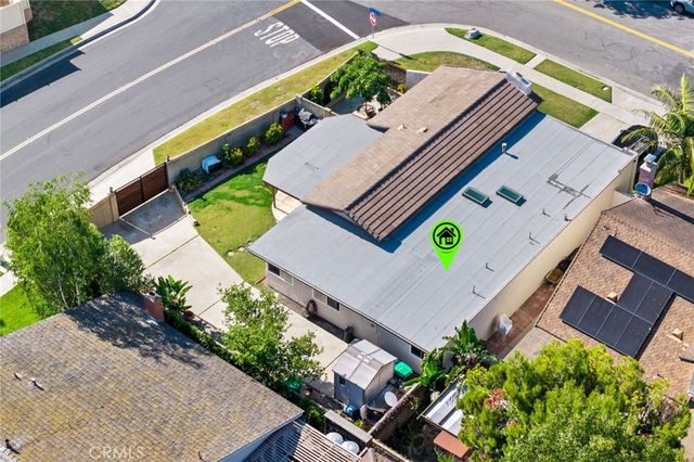 1099 Salinas, Costa Mesa, CA 92626