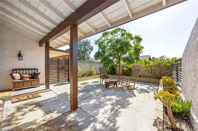 1099 Salinas, Costa Mesa, CA 92626