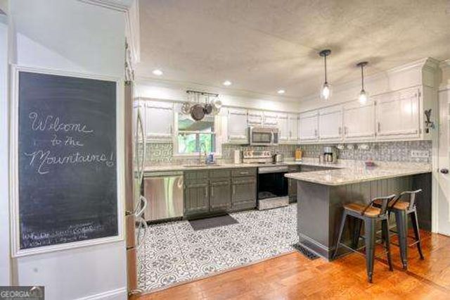 2502 Kelley Lane, Hiawassee, GA 30546
