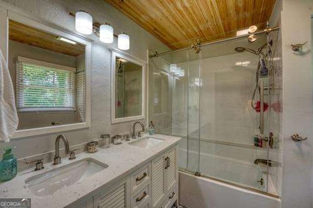 2502 Kelley Lane, Hiawassee, GA 30546