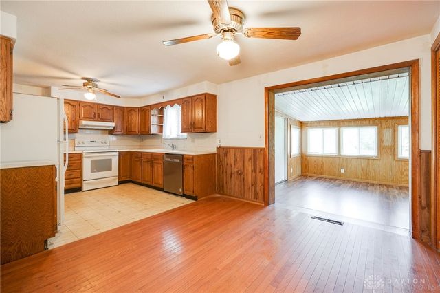 3930 Liebherr Drive, Beavercreek, OH 45430