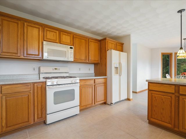 12470 ARROWWOOD Lane, Belvidere, IL 61008