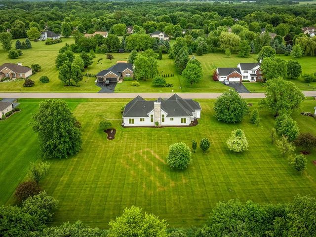 12470 ARROWWOOD Lane, Belvidere, IL 61008