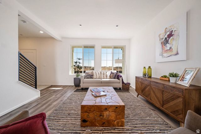 343 E HALLS CREEK RD, Saratoga Springs, UT 84045