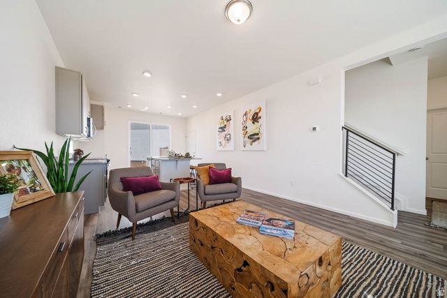 343 E HALLS CREEK RD, Saratoga Springs, UT 84045