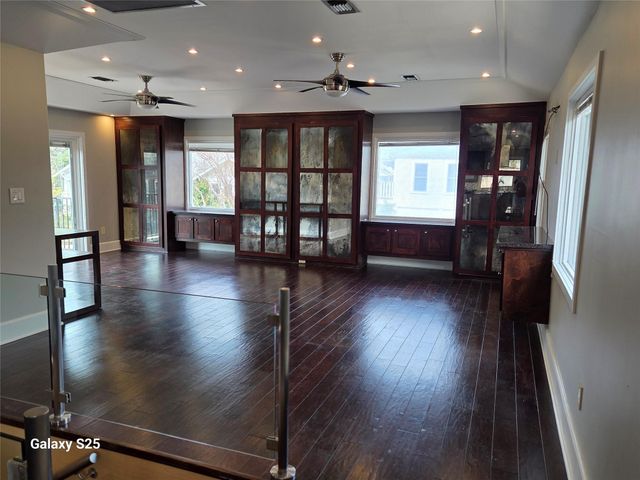 446 Heights Boulevard 6, Houston, TX 77007