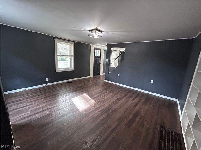 712 Front Street, Marietta, OH 45750