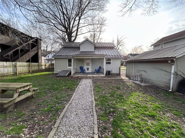 712 Front Street, Marietta, OH 45750