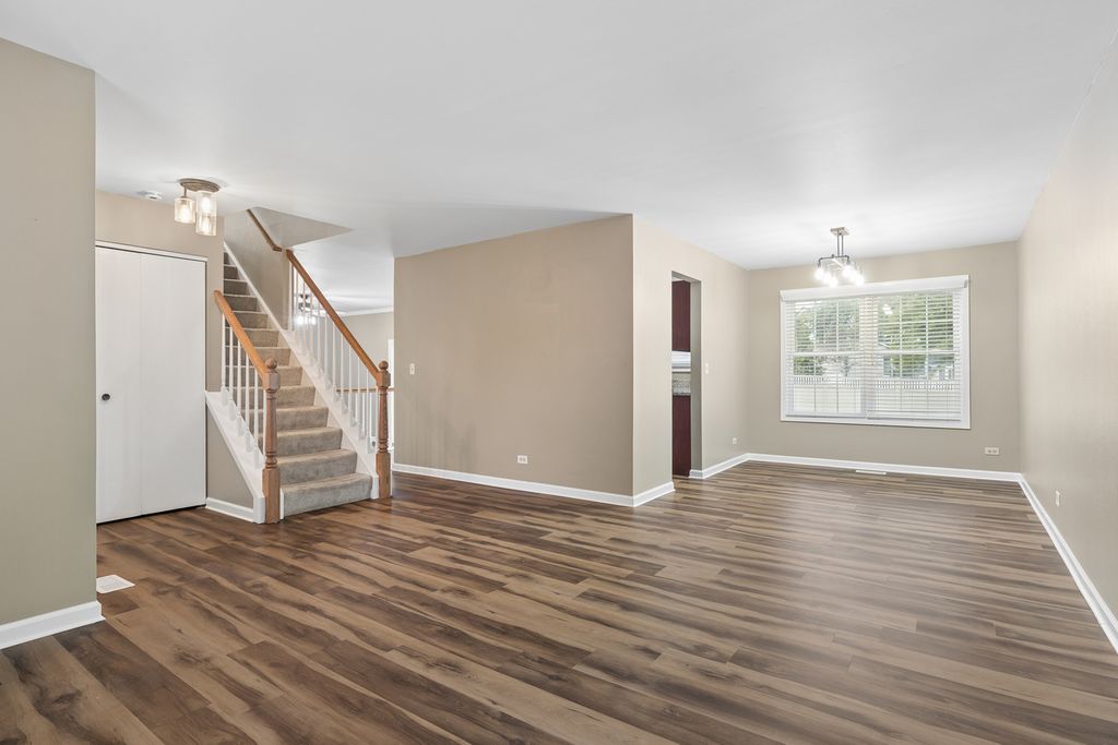 388 Woodhollow Lane, Bartlett, IL 60103 — photo 2