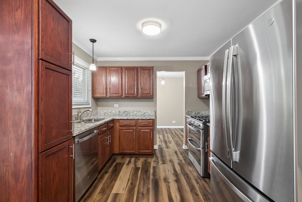 388 Woodhollow Lane, Bartlett, IL 60103 — photo 5