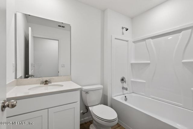 3989 MID CENTURY Street, Jacksonville, FL 32217