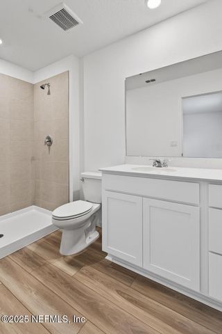 3989 MID CENTURY Street, Jacksonville, FL 32217