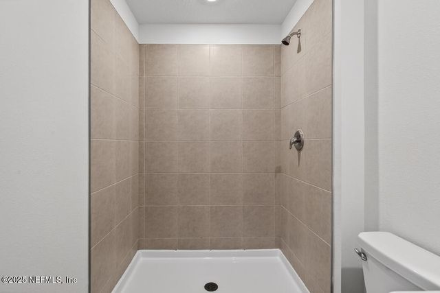 3989 MID CENTURY Street, Jacksonville, FL 32217