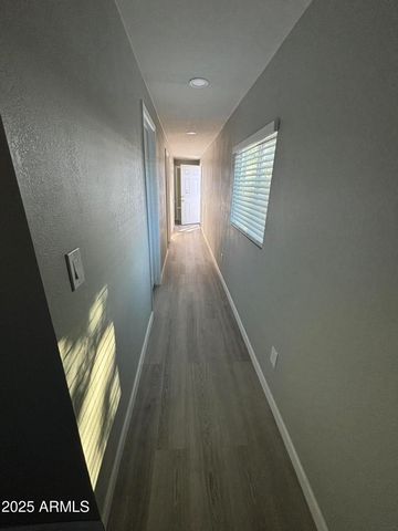 5745 W MARYLAND Avenue 8, Glendale, AZ 85301