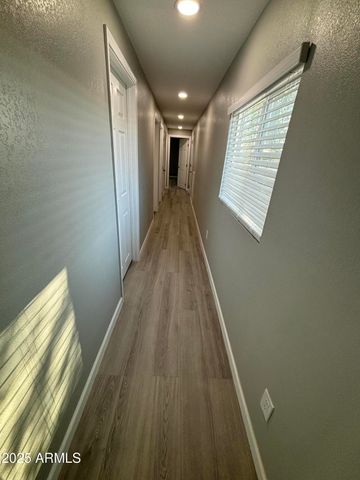 5745 W MARYLAND Avenue 8, Glendale, AZ 85301