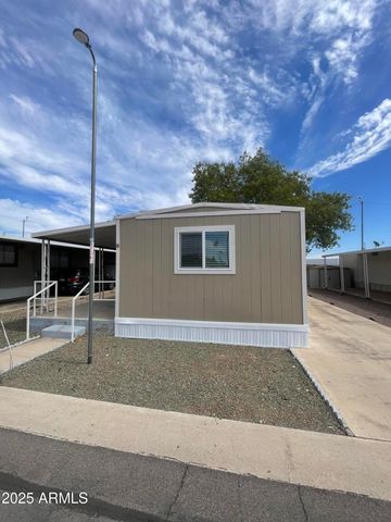 5745 W MARYLAND Avenue 8, Glendale, AZ 85301