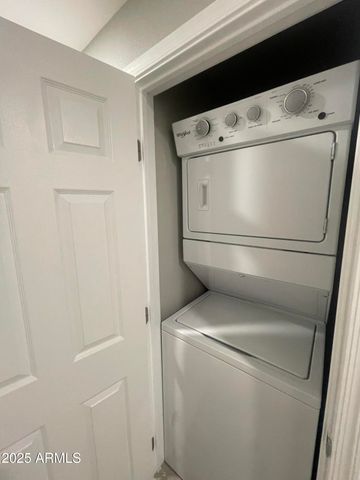 5745 W MARYLAND Avenue 8, Glendale, AZ 85301