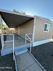 5745 W MARYLAND Avenue 8, Glendale, AZ 85301