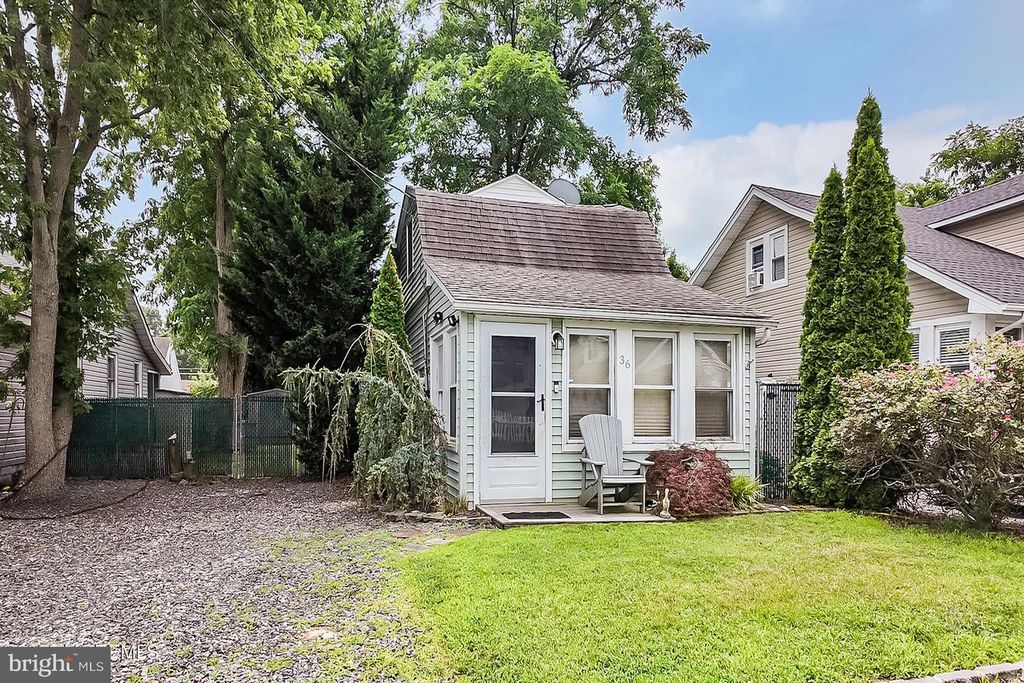 36 W POINT PLEASANT AVE, Ocean Gate, NJ 08740
